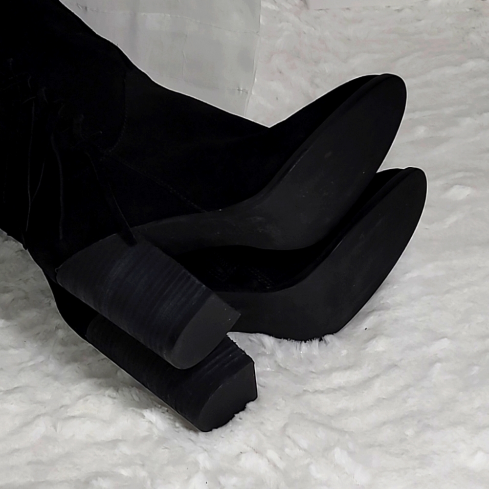 "Garrett" Black Suede Boots - Carlos by Carlos Santana - 8M - Picture 5 of 11